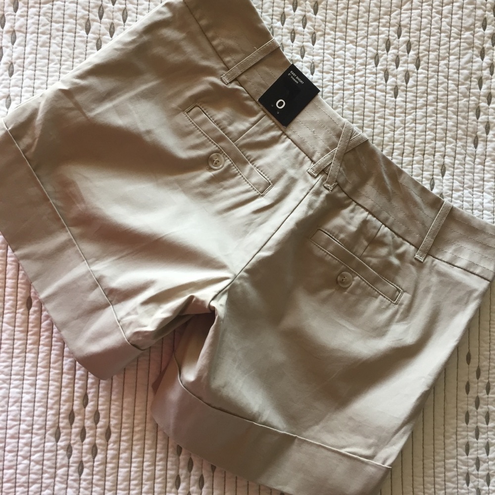 NWT Tan The Limited 5” Inseam Easy Shorts; Size 0